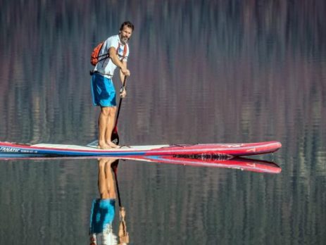 Pascal-Roesler-auf-Stand-Up-Paddle-Board